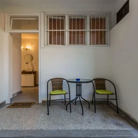 Apartment Zdt