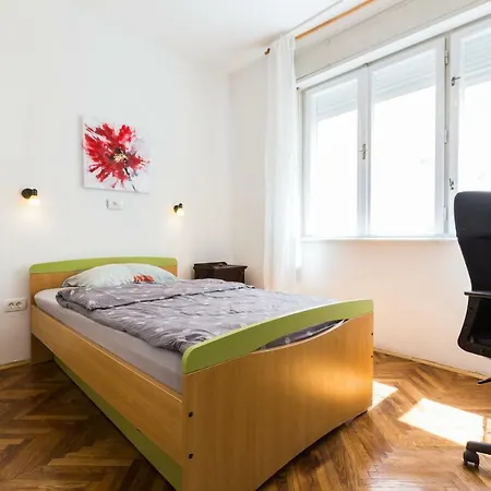 Zdt Apartment