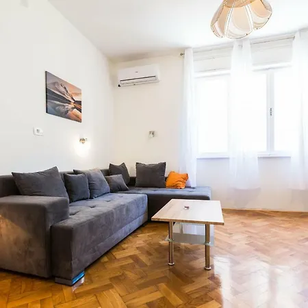 Zdt Apartment
